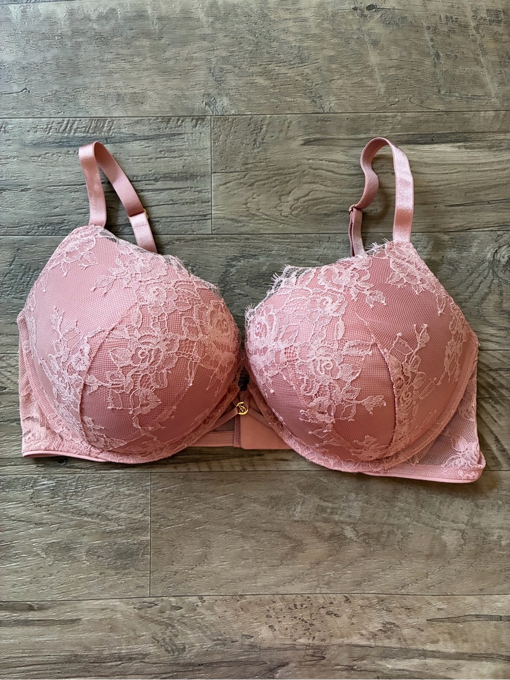 Victoria Secret Floral lace Sparkle Bombshell Plunge Bra